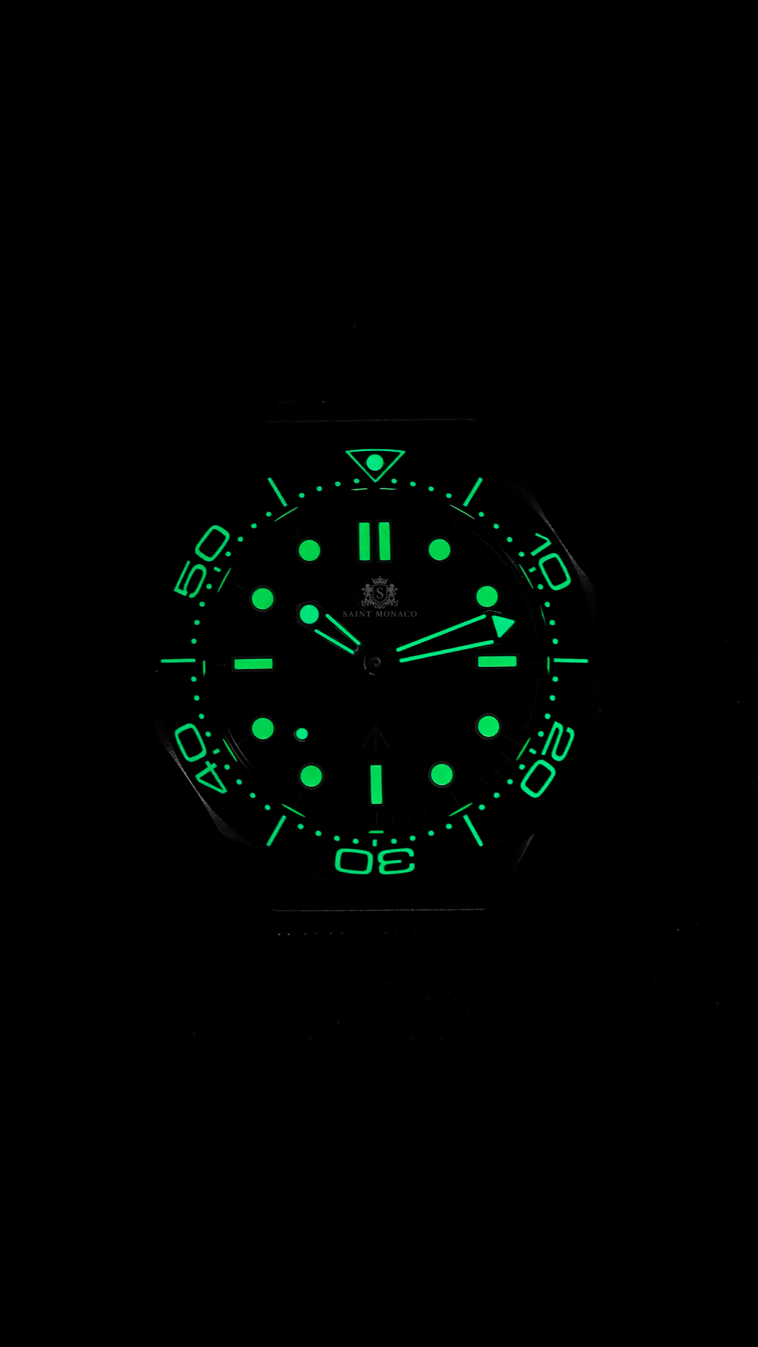 DIVER 007 com lume verde no escuro